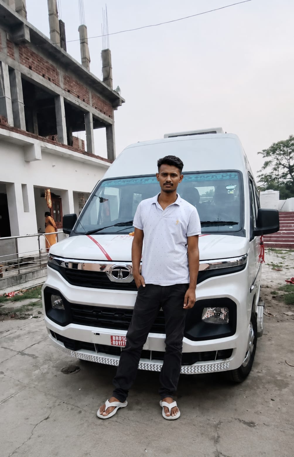 Sedan Taxi Muzaffarpur